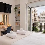 Ela Chania *