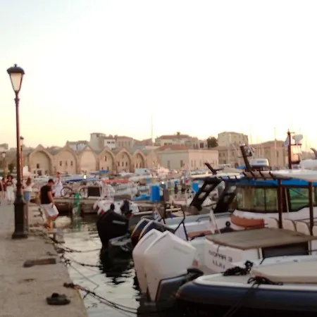 Ela Chania Daire Hanya